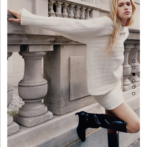 Zara sweatshirt and skirt bloggers fav - Picture 4 of 11